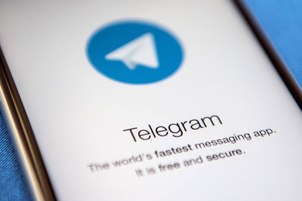 telegraapp_behind音标怎么发音