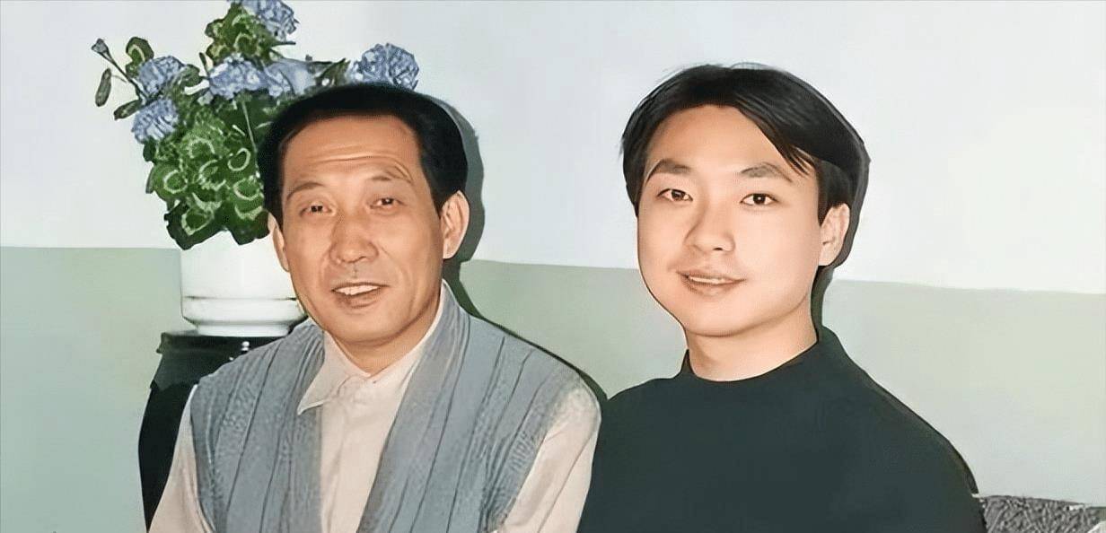 花果山电报员原视频_花果山电报员原视频骂老头