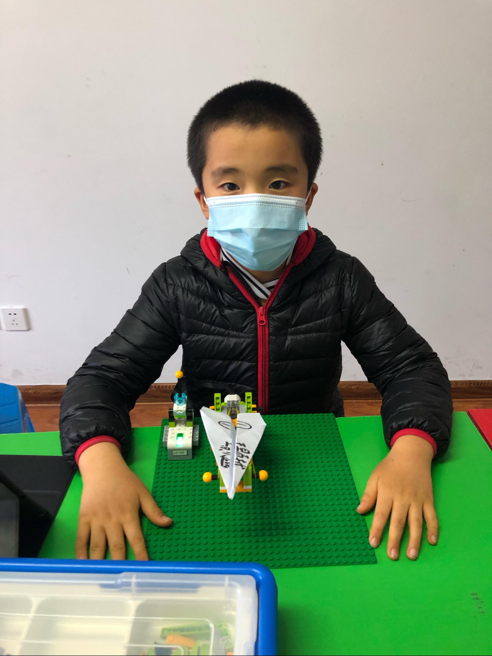 纸飞机发射器乐高教案_纸飞机发射器乐高教案导入