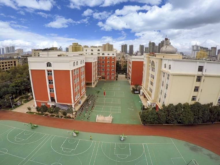 云南外国语学校_云南外国语学校高中录取分数线