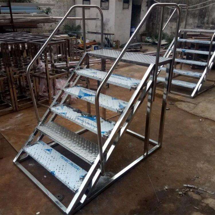 不锈钢梯子图片大全集，不锈钢做梯子用什么厚度