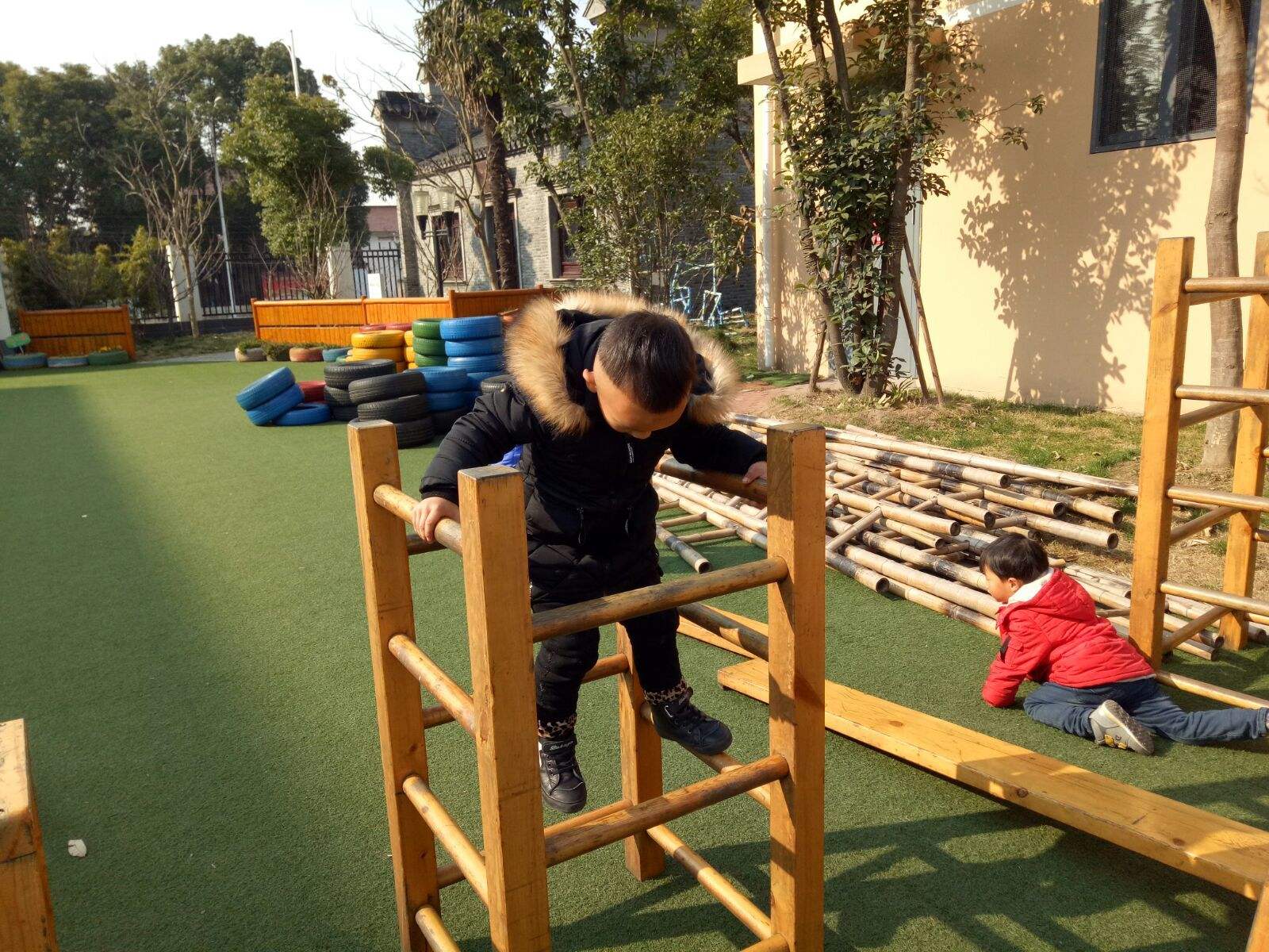 安吉梯子搭建自主游戏视频，安吉游戏梯子玩法和规则图片